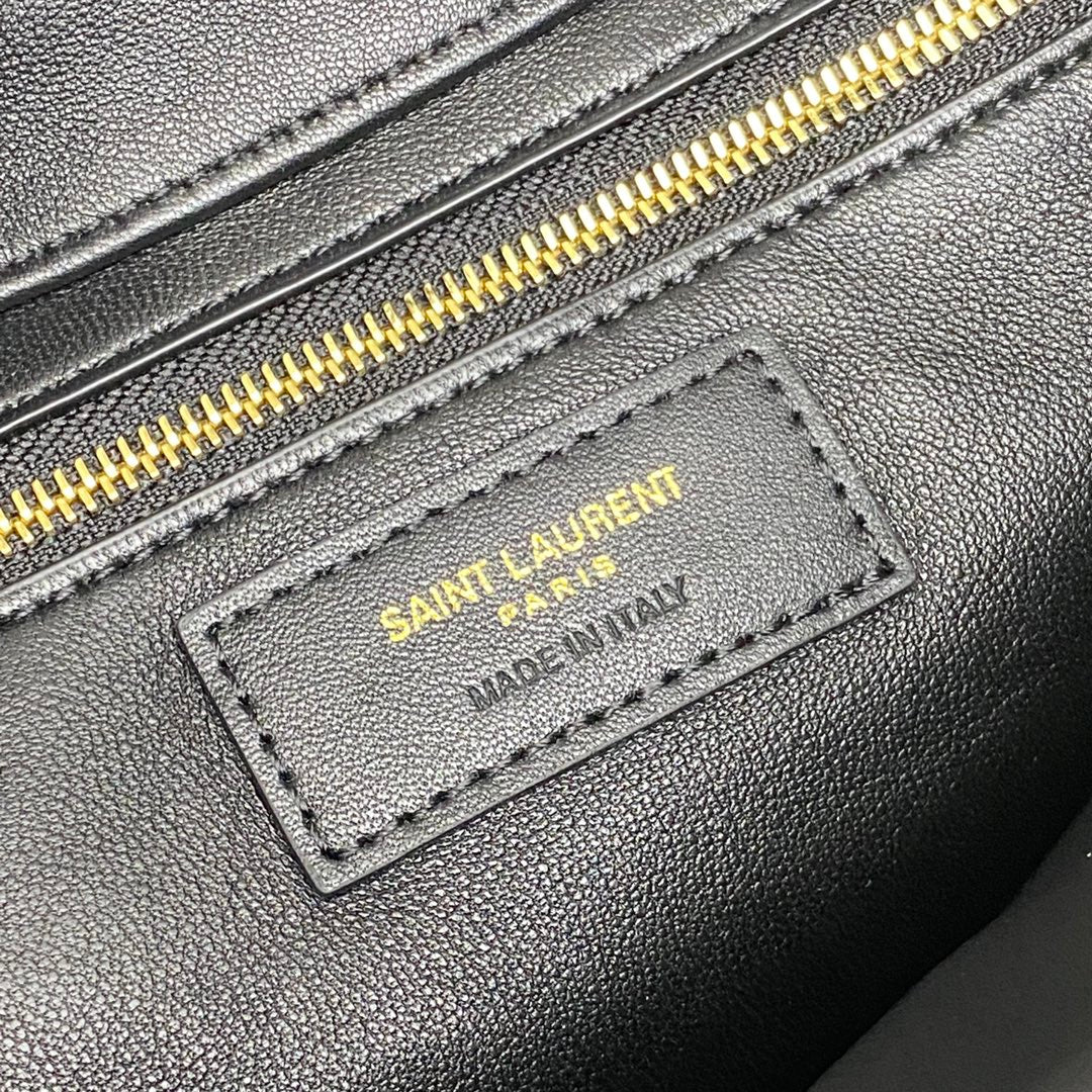 LUXR203