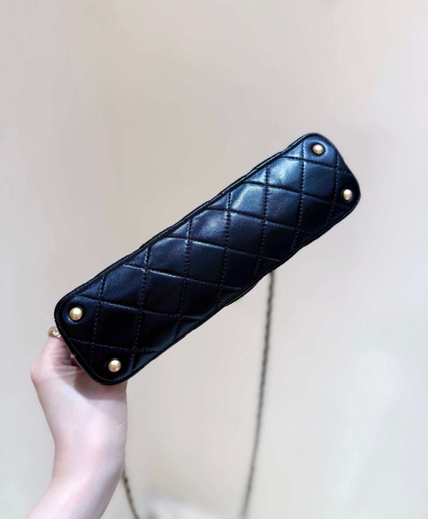 LUXR49
