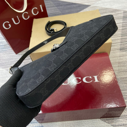 LUXR159