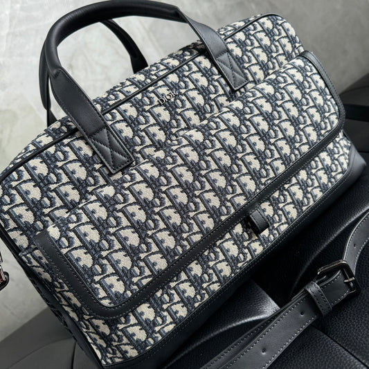 LUXR111