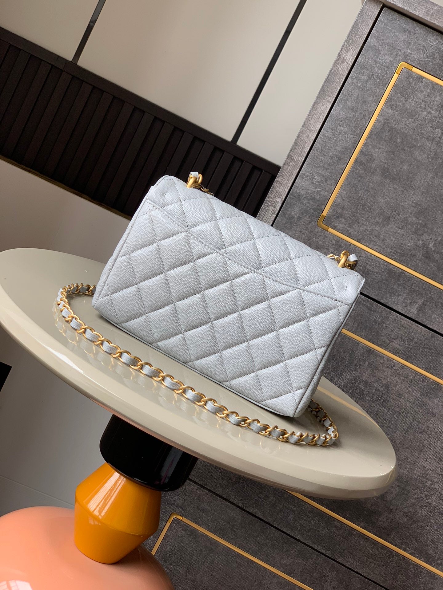 LUXR71