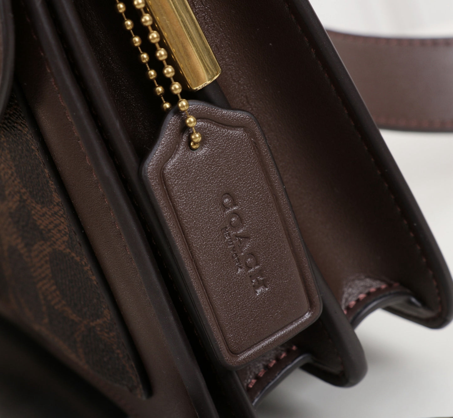 C1032-BR2
