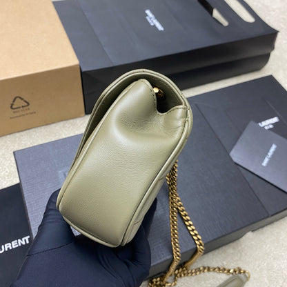 821749-GS