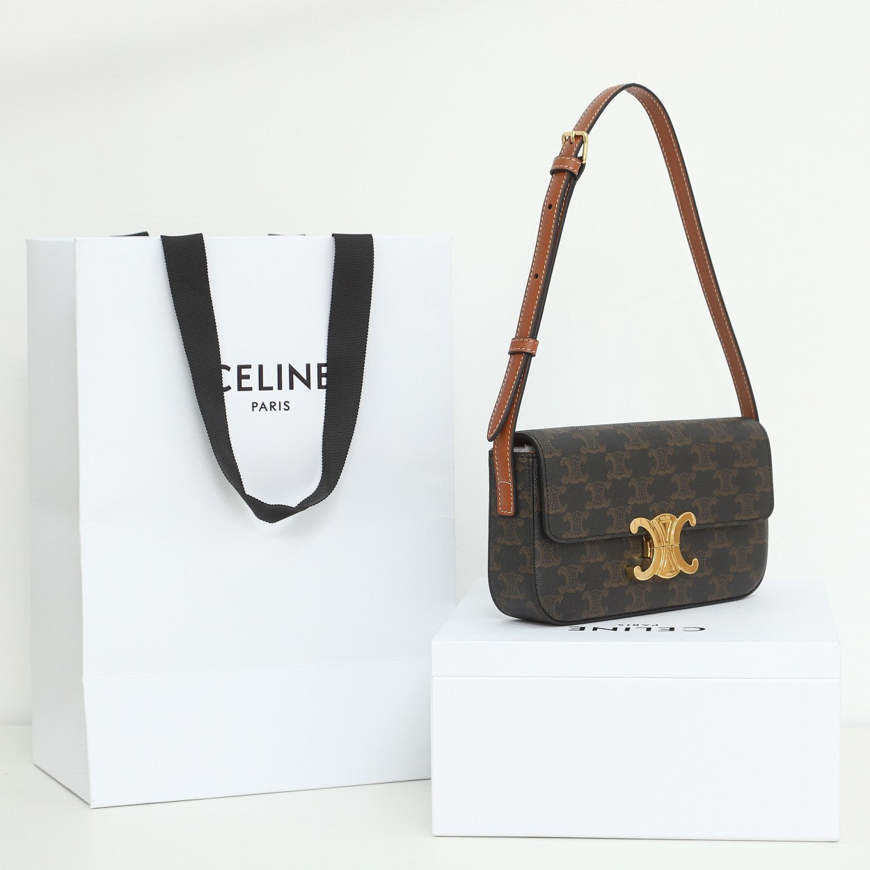 LUXR204