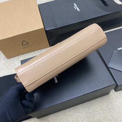 LUXR180
