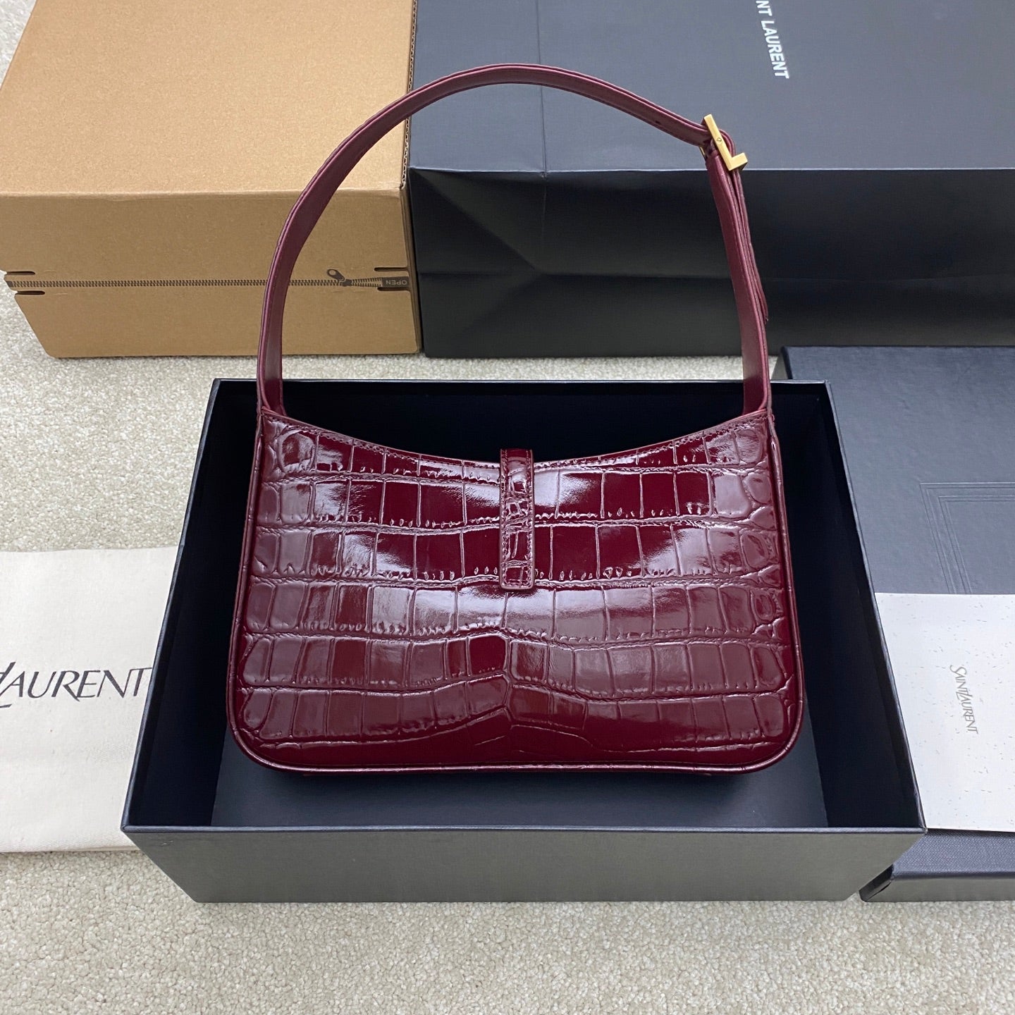 LUXR175