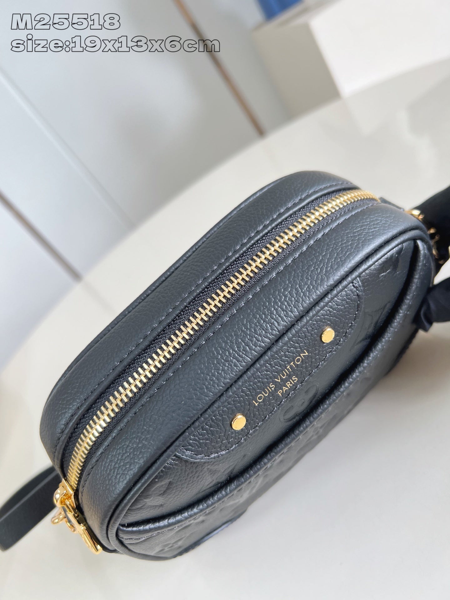 M25518