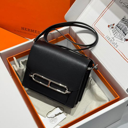 LUXR136