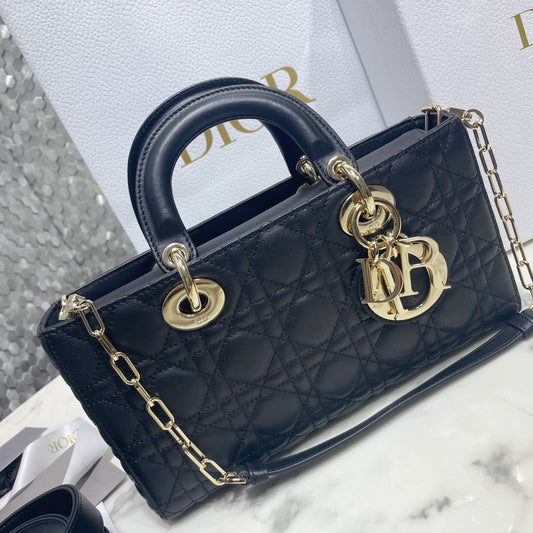 LUXR116
