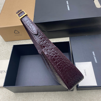 LUXR176