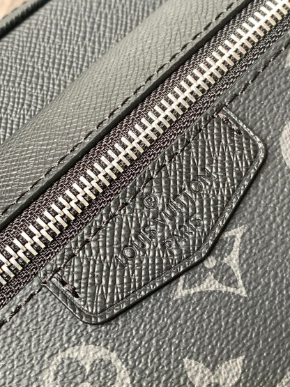 M30233