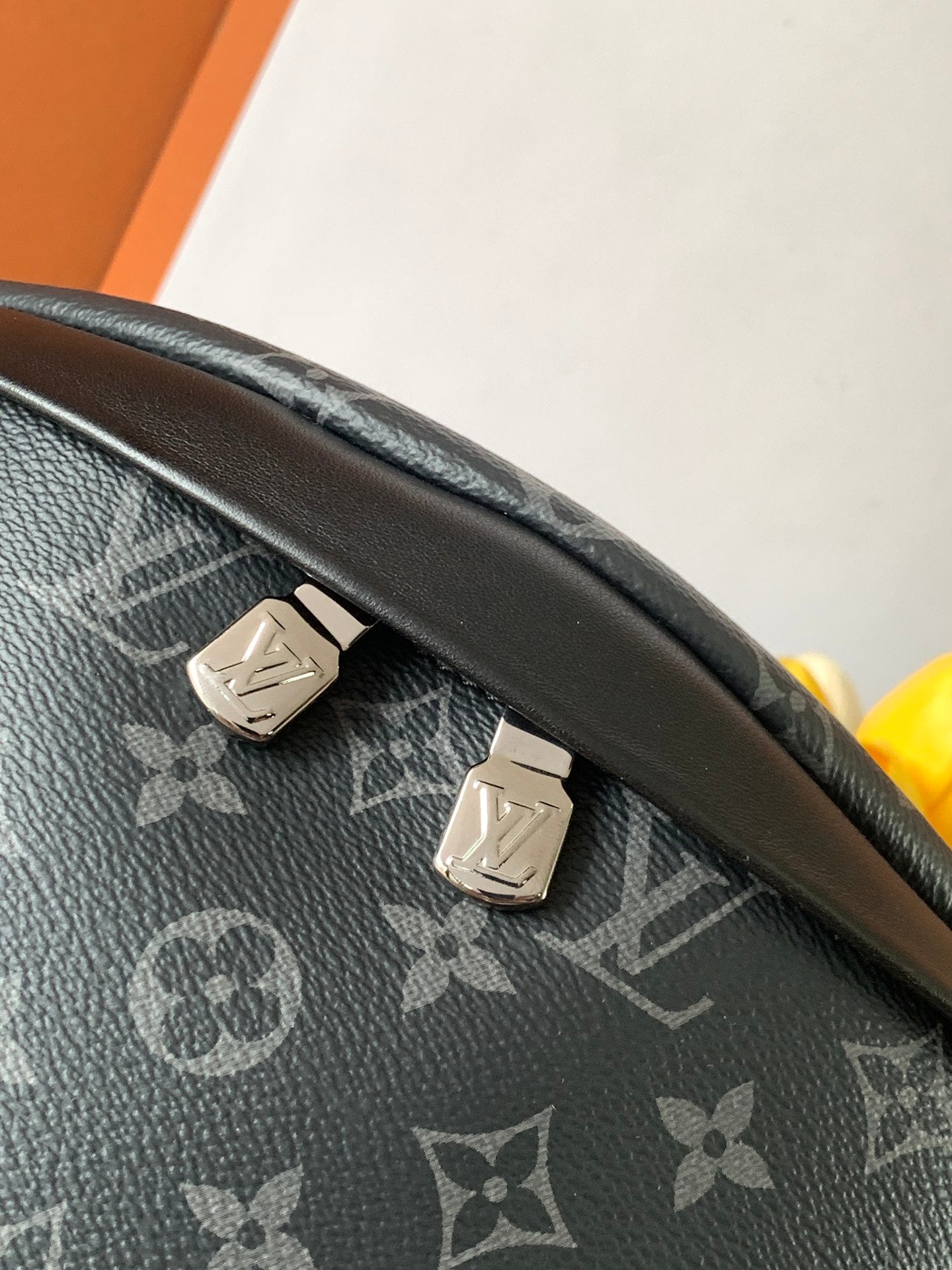 M46035