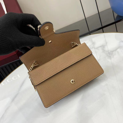 LUXR158
