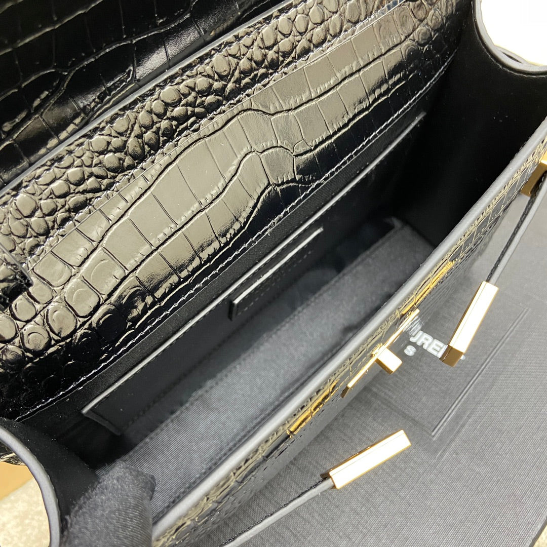 LUXR178